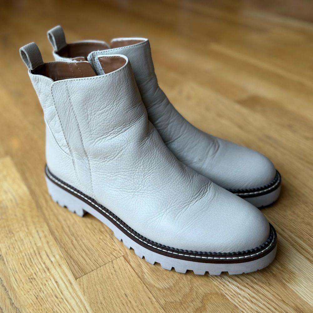 Nordstrom Water Resistant Cream Chelsea Ankle Boots with Chunky Sole - Picture 2 of 5
